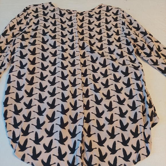 H&M Blush Pink Black Bird Animal Print Long Sleeve Blouse Lightweight Top Size 8 - Picture 6 of 11